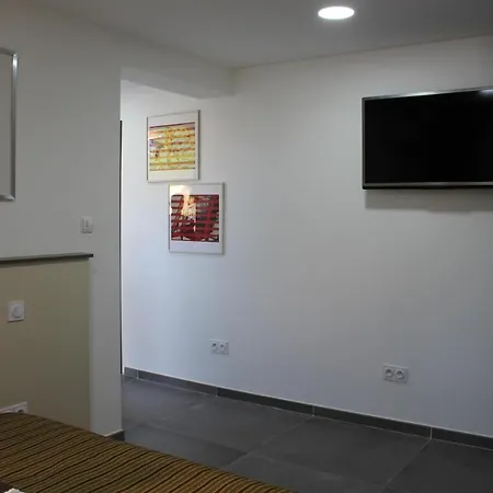 Inaya * Six-Fours-les-Plages