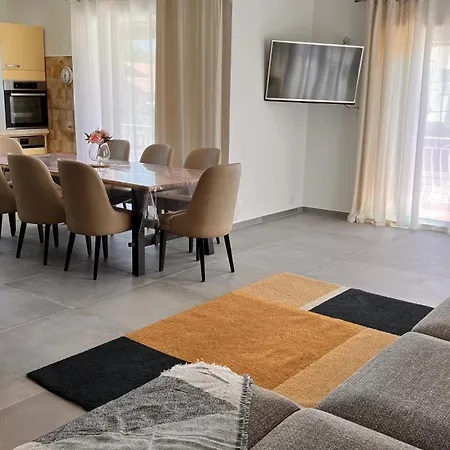 Apartment Inaya