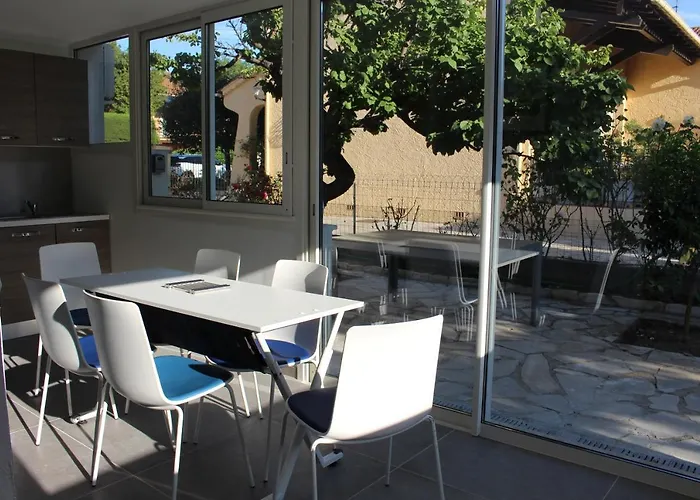 Inaya * 锡富尔勒普拉日