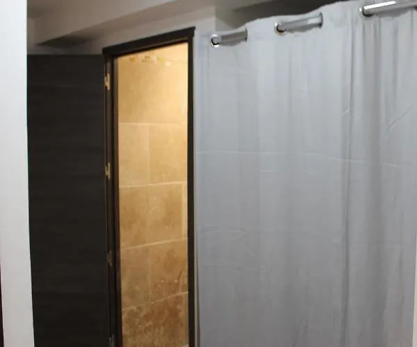 Inaya 公寓 锡富尔勒普拉日